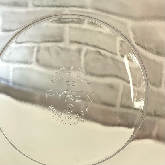 Vintage Pyrex/Beunilum Serving Dish Set - Clear Glass Bowl With Aluminum Cover - Picture 9 of 12